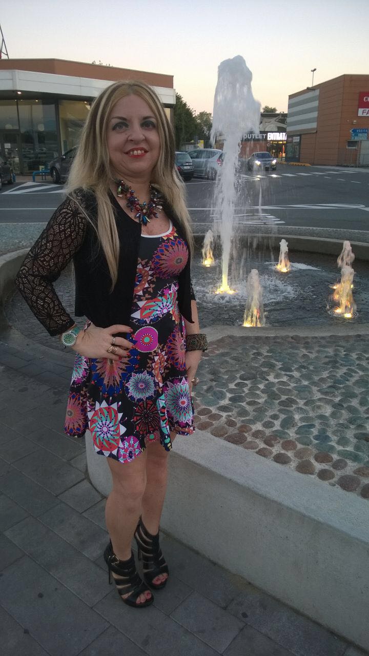personal shopper, image consultant, shoppin in milan, shopping tours, milan, made in italy, stile, personal branding, color analysis, milan